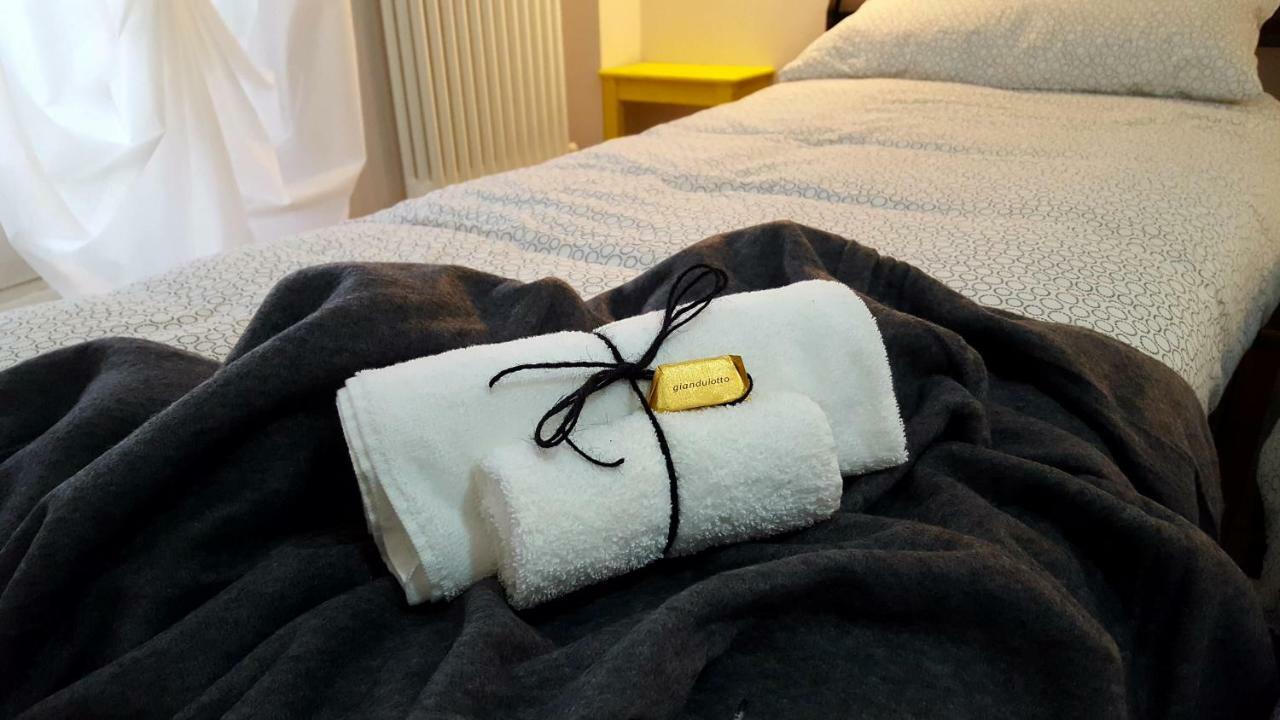 شقة Ana'S Place Torino 1 المظهر الخارجي الصورة